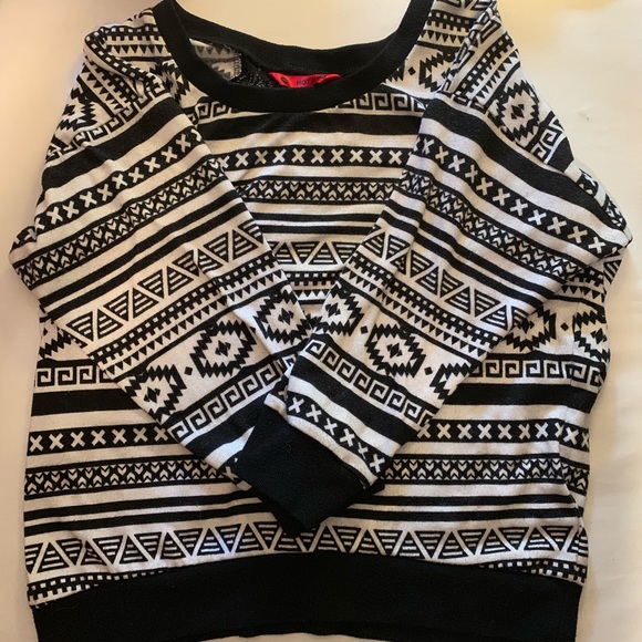 Hot Kiss Sweatshirt Tribal Print Lace - Picture 1 of 3